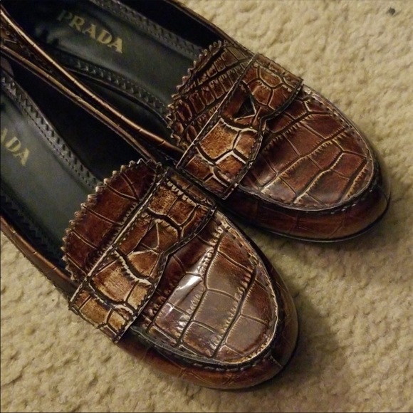 NWOT Leather PRADA crocodile loafers - Picture 4 of 7